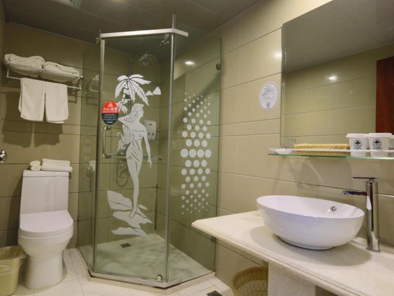 Greentree Inn Shanghai Pudong Airport Huaxia East Road Railway Station Shell Hotel المظهر الخارجي الصورة