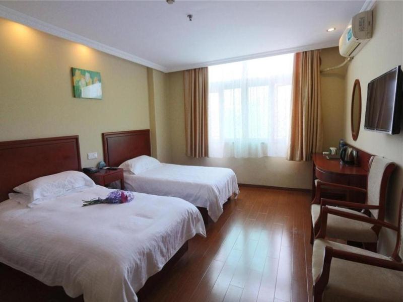 Greentree Inn Shanghai Pudong Airport Huaxia East Road Railway Station Shell Hotel المظهر الخارجي الصورة