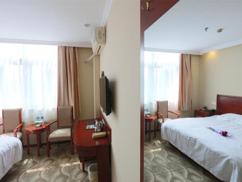 Greentree Inn Shanghai Pudong Airport Huaxia East Road Railway Station Shell Hotel المظهر الخارجي الصورة