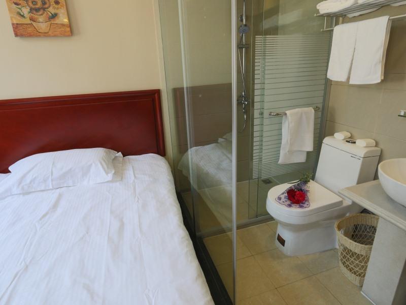 Greentree Inn Shanghai Pudong Airport Huaxia East Road Railway Station Shell Hotel المظهر الخارجي الصورة