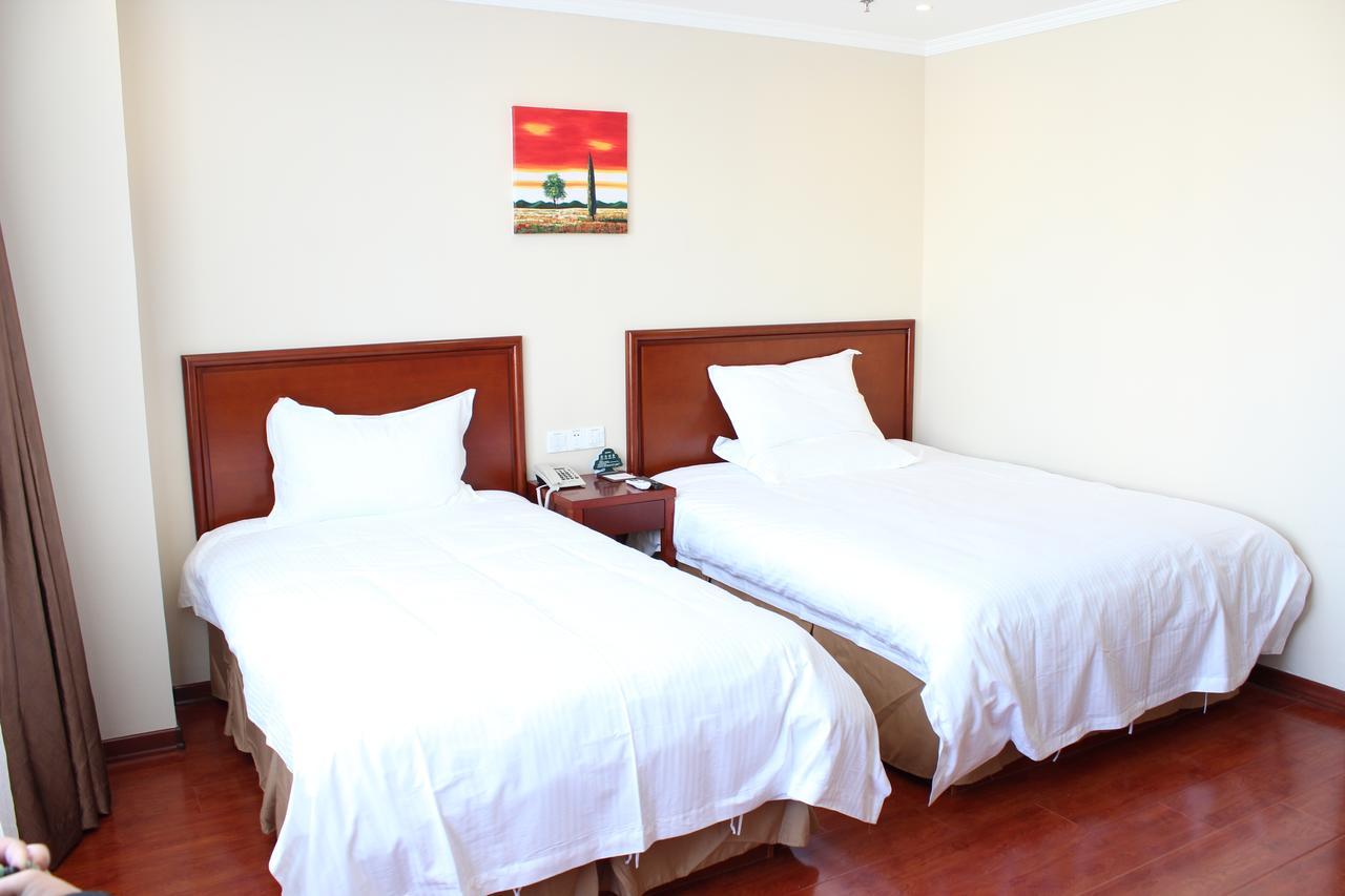 Greentree Inn Shanghai Pudong Airport Huaxia East Road Railway Station Shell Hotel المظهر الخارجي الصورة