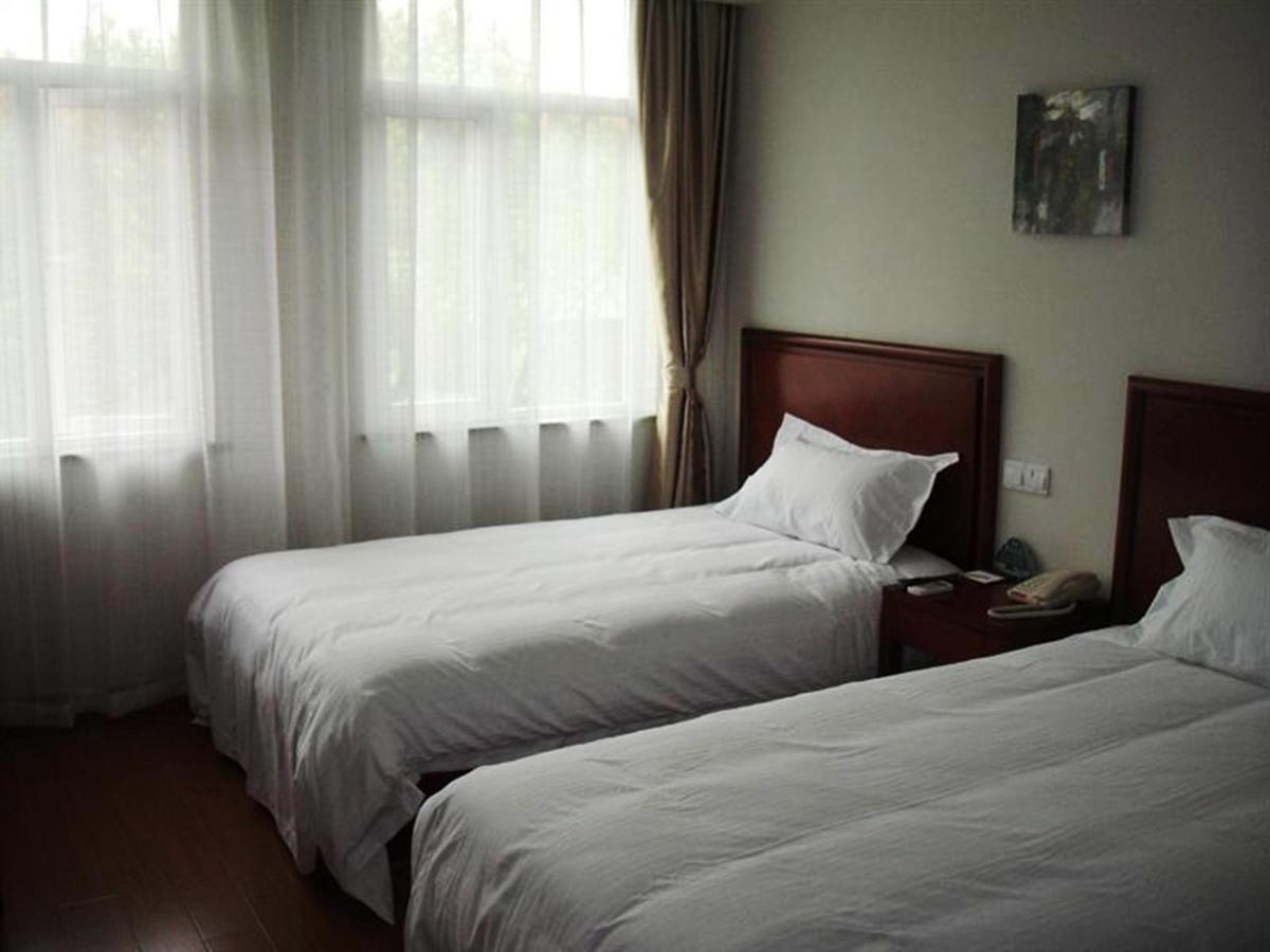 Greentree Inn Shanghai Pudong Airport Huaxia East Road Railway Station Shell Hotel المظهر الخارجي الصورة