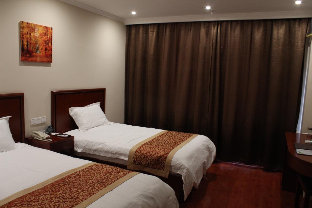 Greentree Inn Shanghai Pudong Airport Huaxia East Road Railway Station Shell Hotel المظهر الخارجي الصورة